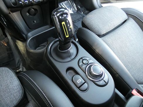 Used 2022 MINI Cooper SE image 57