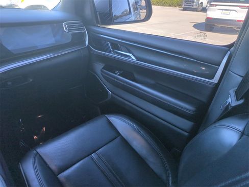 Used 2022 Jeep Wagoneer Series I w/ Premium Group I image 19