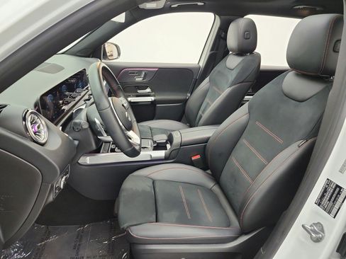 Used 2021 Mercedes-Benz GLB 250 image 14