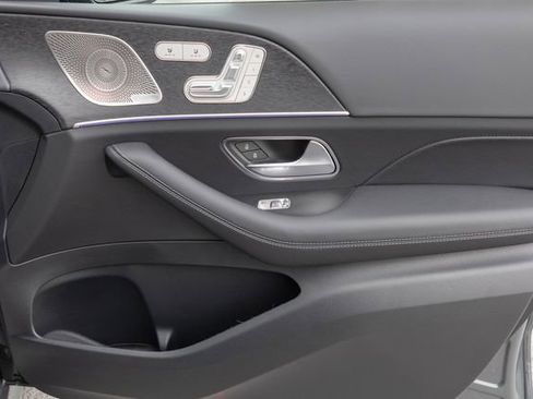 New 2026 Mercedes-Benz GLS 450 4MATIC image 21