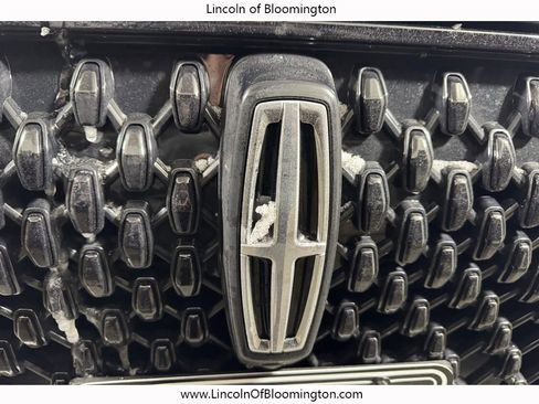 New 2026 Lincoln Aviator AWD image 13