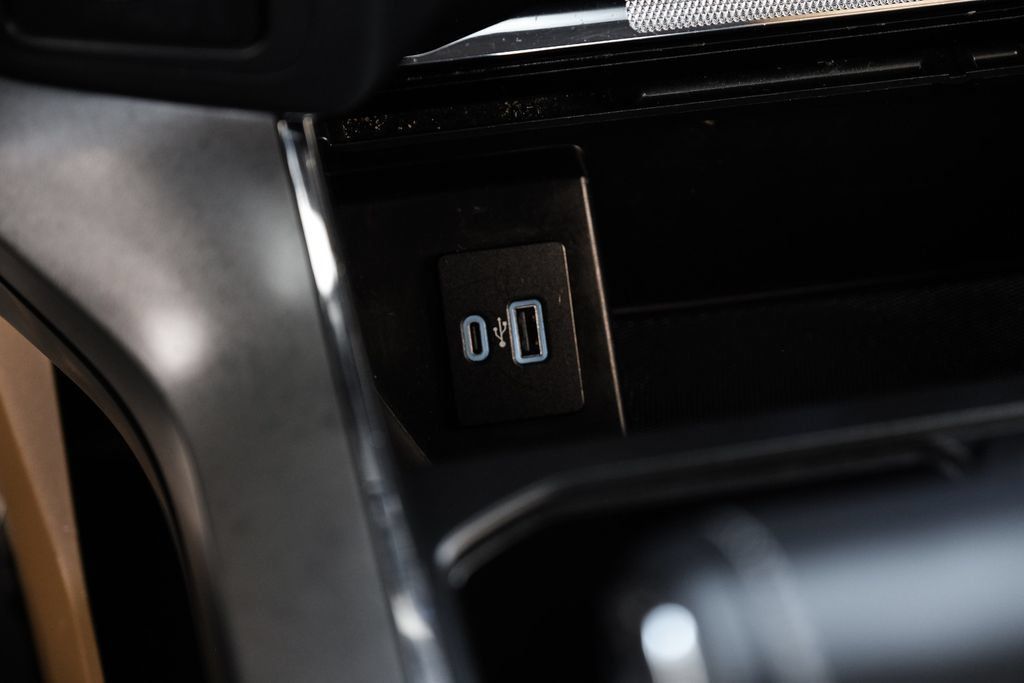 Used 2022 Ford F150 Lariat RWD image 29