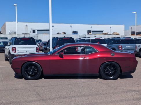 Used 2020 Dodge Challenger SXT w/ Plus Package image 30