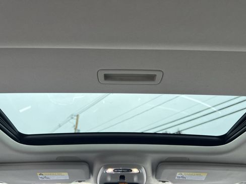 Used 2017 Volvo S90 T6 Momentum w/ Vision Package image 37