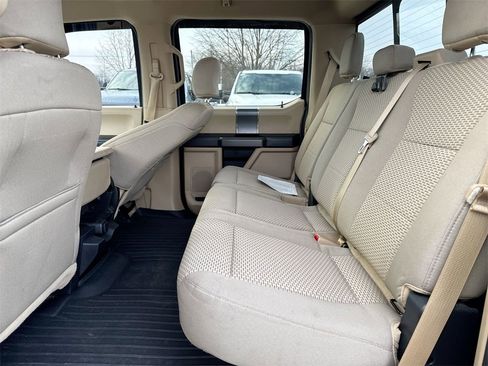 Used 2016 Ford F150 XLT w/ Equipment Group 302A Luxury image 7