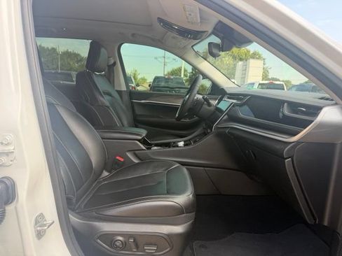 Used 2022 Jeep Grand Cherokee Limited 4xe AWD/4WD image 7