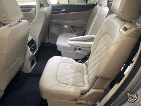 Used 2024 Volkswagen Atlas SEL Premium R-Line image 13