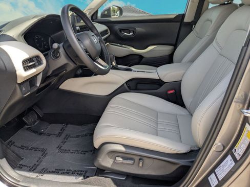 Used 2026 Honda HR-V EX-L image 5