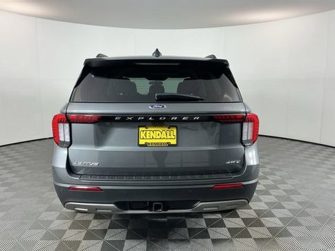 Used 2026 Ford Explorer Active w/ Active Comfort Package AWD/4WD image 6