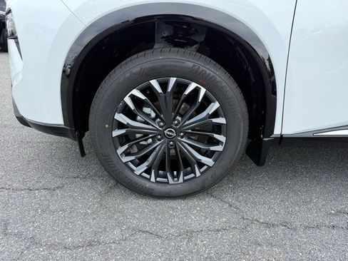 New 2026 Nissan Rogue Platinum w/ Platinum Premium Package image 9