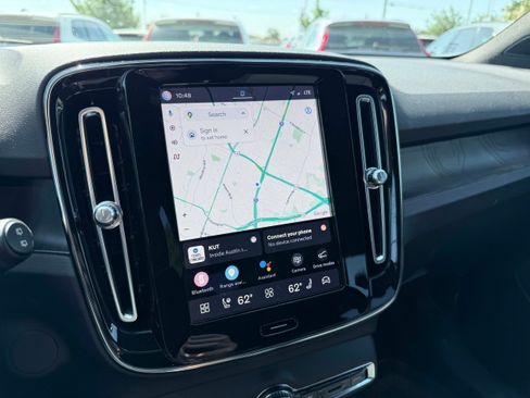 Certified 2023 Volvo XC40 Recharge Ultimate w/ Protection Package Premier AWD/4WD image 17