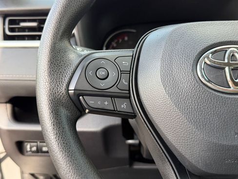 Used 2025 Toyota RAV4 LE image 20