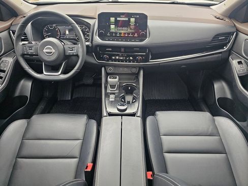 Used 2022 Nissan Rogue SL w/ SL Premium Package image 9