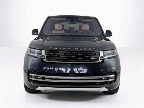 Used 2023 Land Rover Range Rover SE image 8