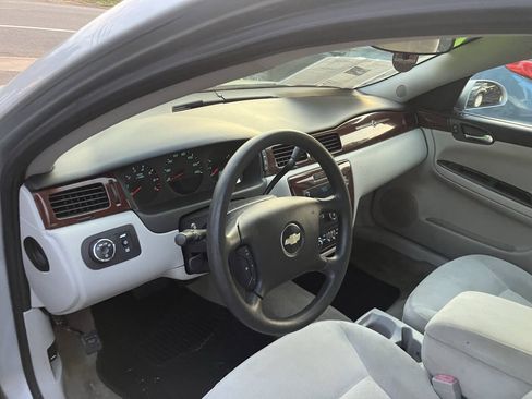 Used 2009 Chevrolet Impala LS FWD image 24