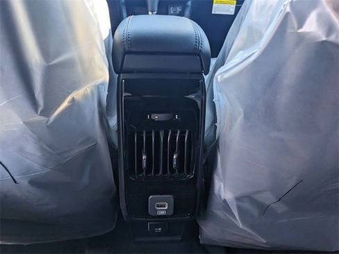 New 2025 Jeep Compass Limited w/ Sun & Sound Group image 11