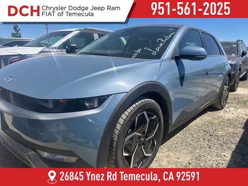 Used 2024 Hyundai Ioniq 5 SE image 1