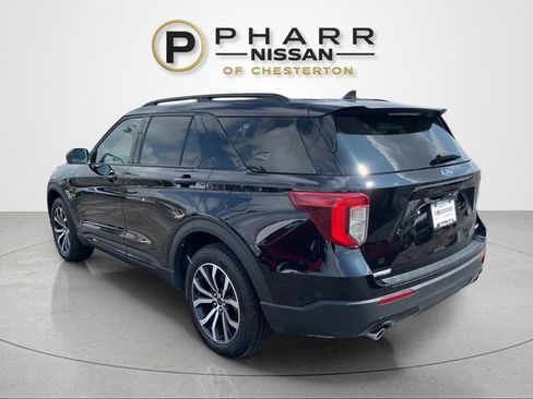Used 2023 Ford Explorer ST-Line AWD/4WD image 3
