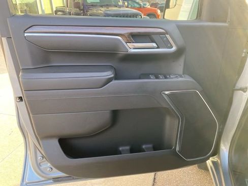 Used 2025 Chevrolet Silverado 1500 LT AWD/4WD image 10