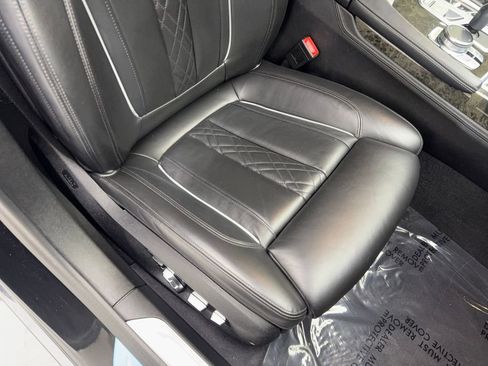 Used 2022 BMW 740i image 46