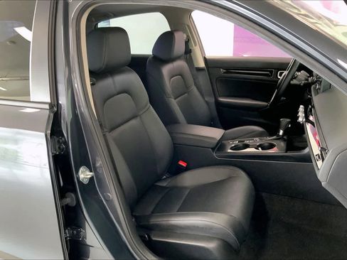 Used 2024 Honda Civic EX-L image 11