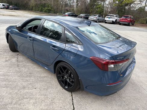 Certified 2025 Honda Civic Sport image 8