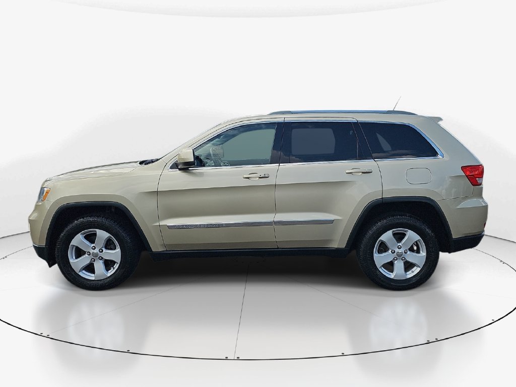 Used 2011 Jeep Grand Cherokee Laredo RWD image 10