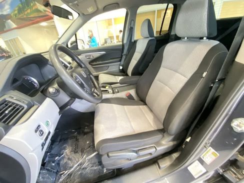 Used 2017 Honda Ridgeline RT image 14