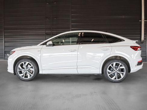 Used 2023 Audi Q4 e-tron Premium Plus w/ Premium Plus AWD/4WD image 10