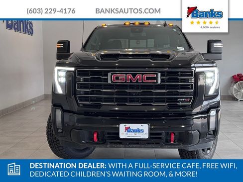 Certified 2024 GMC Sierra 2500 AT4 w/ AT4 Preferred Package AWD/4WD image 3