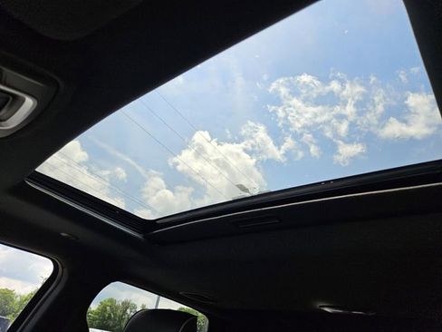 Used 2024 RAM 2500 Laramie w/ Sport Appearance Package image 21