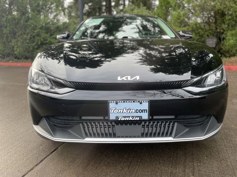 Used 2024 Kia EV6 Light image 12