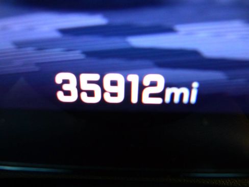 Used 2024 Chevrolet Traverse LT w/ Midnight/Sport Edition image 33