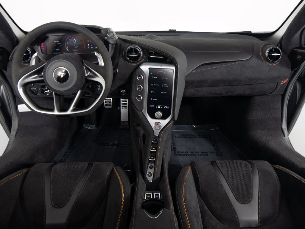 Used 2024 McLaren 750S Spider RWD image 32