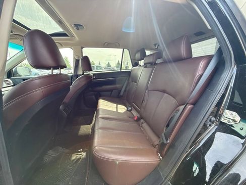 Used 2013 Subaru Outback 3.6R Limited AWD/4WD image 15