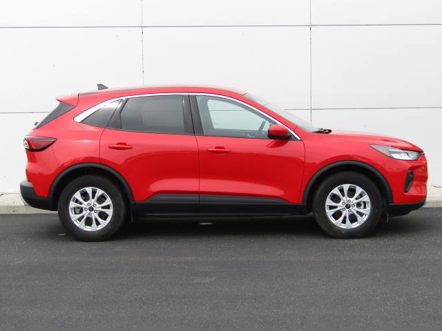 Used 2024 Ford Escape Active w/ Tech Pack #2 AWD/4WD image 3