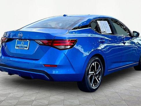 Used 2025 Nissan Sentra SV FWD image 6