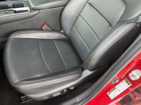 Used 2023 Nissan Sentra SR w/ SR Premium Package FWD image 8