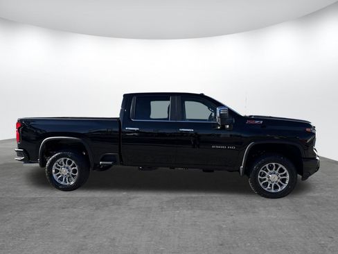 Used 2025 Chevrolet Silverado 2500 LT w/ Z71 Chrome Sport Edition image 4