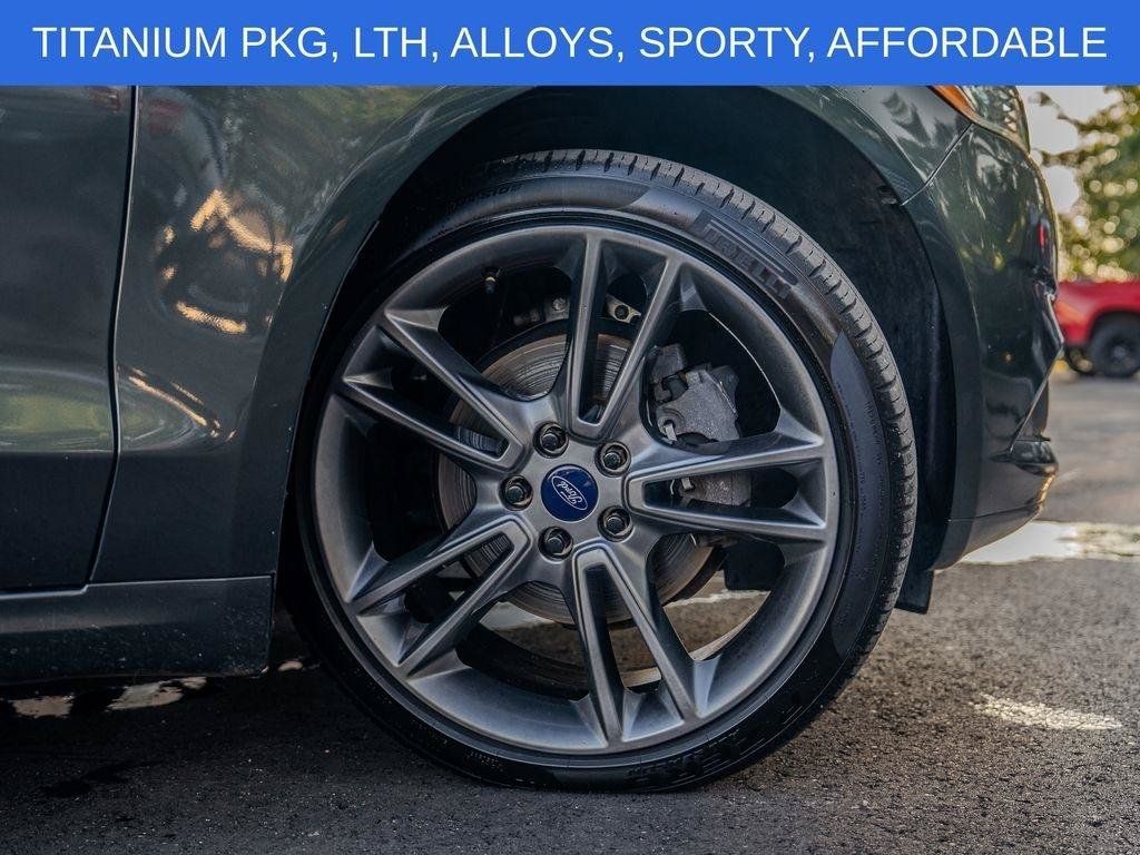 Used 2016 Ford Fusion Titanium FWD image 9