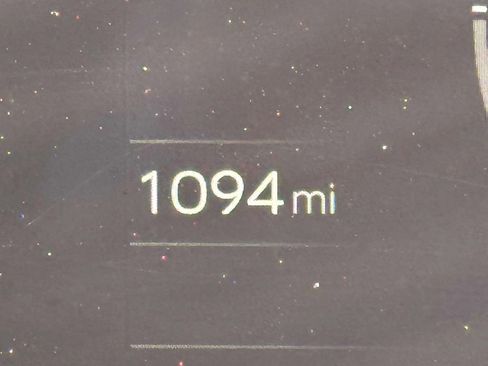 Used 2025 Toyota Prius XLE image 26