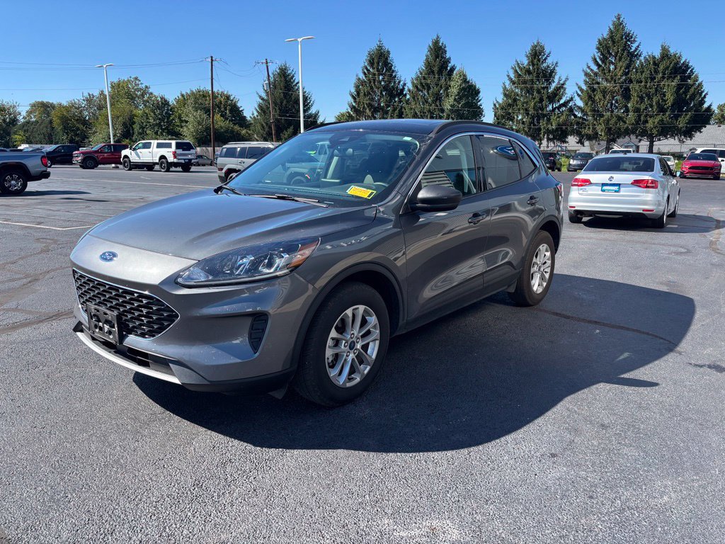 Used 2022 Ford Escape SE w/ Convenience Package AWD/4WD image 2