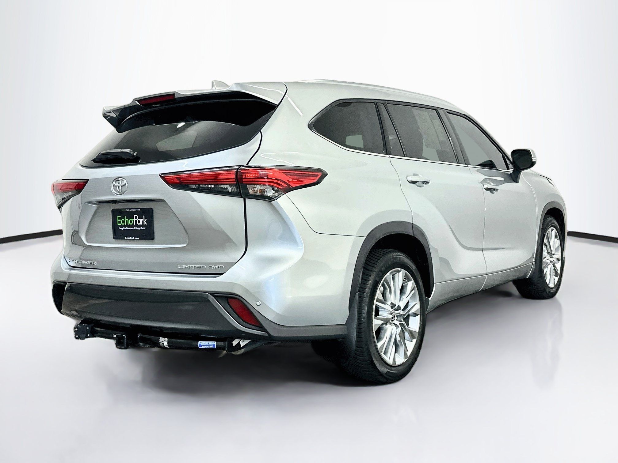 Used 2021 Toyota Highlander Limited AWD/4WD image 9