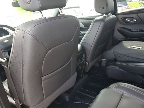 Used 2023 Chevrolet Traverse LT w/ LPO, Floor Liner Package AWD/4WD image 15