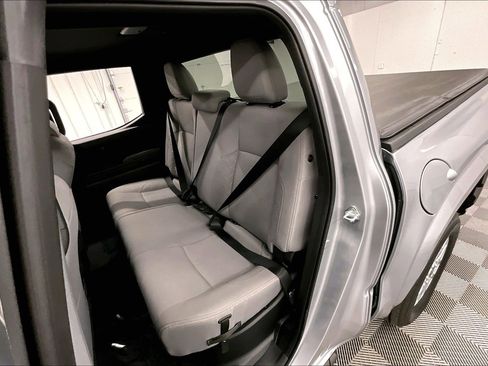Used 2025 Toyota Tacoma SR5 AWD/4WD image 23