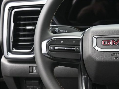 New 2025 GMC Canyon AT4 image 30