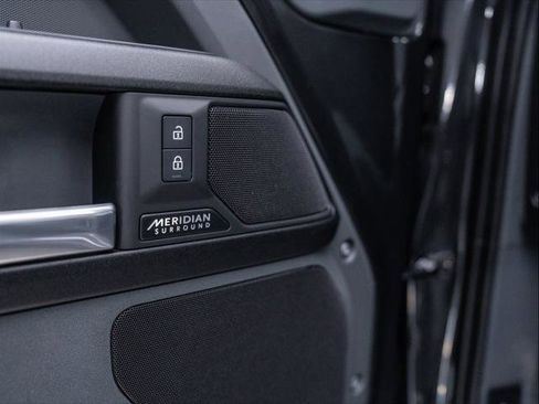 New 2025 Land Rover Defender 130 V8 image 25