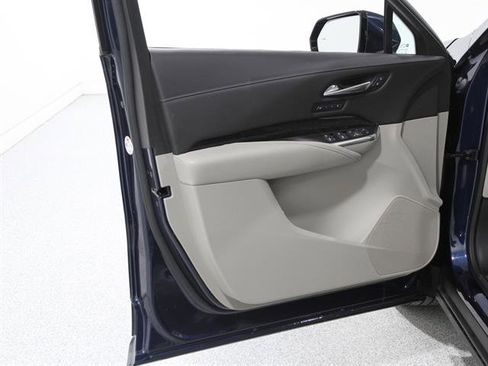 Used 2021 Cadillac XT4 Premium Luxury w/ Cold Weather Package image 4