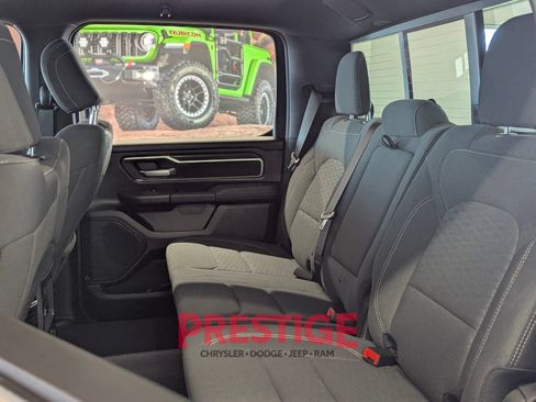 Used 2025 RAM 1500 Big Horn AWD/4WD image 33