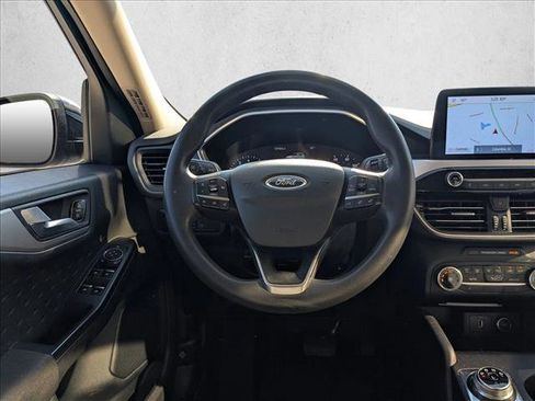 Used 2020 Ford Escape SE image 12